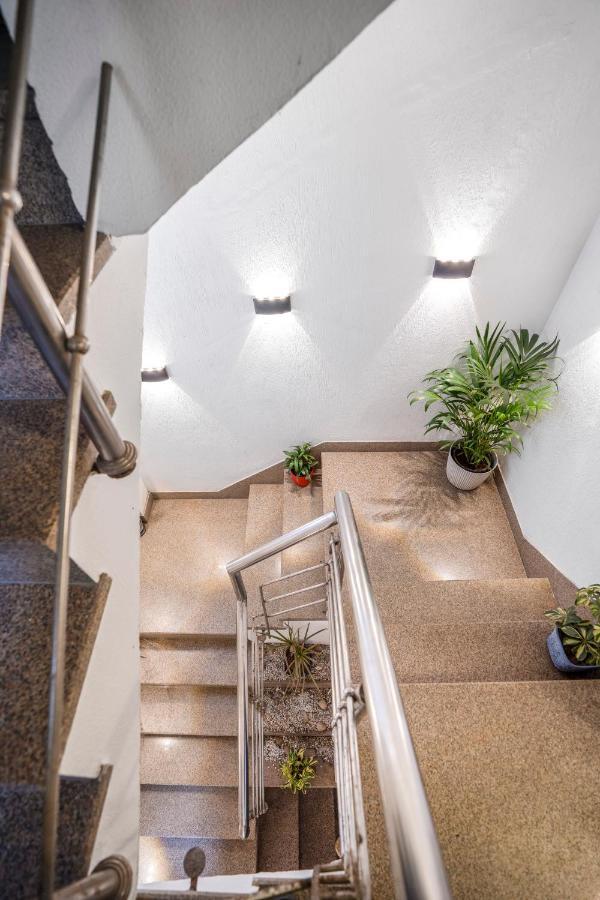 Apartment Pentagon - 5 Bedroom Saket, South Delhi